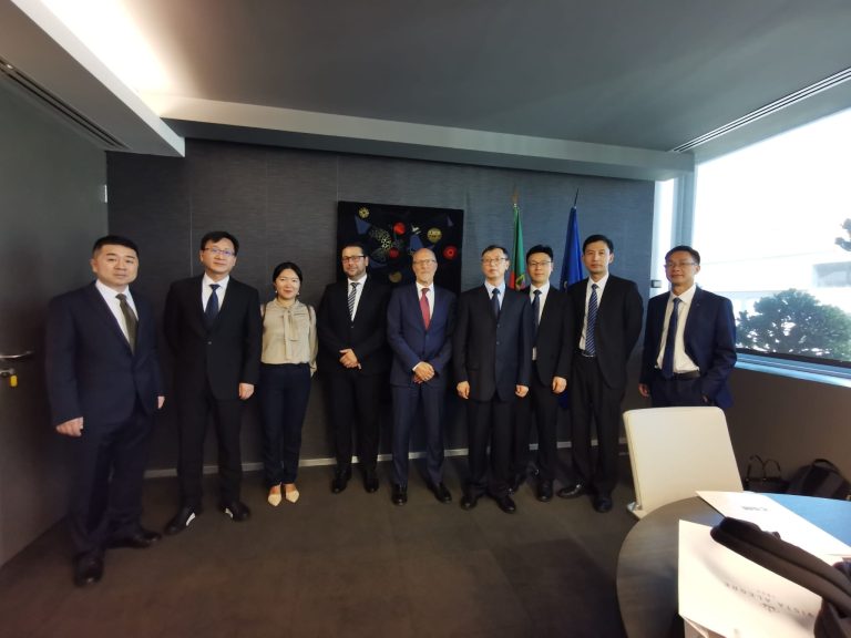 CSM recebe visita de delegação chinesa