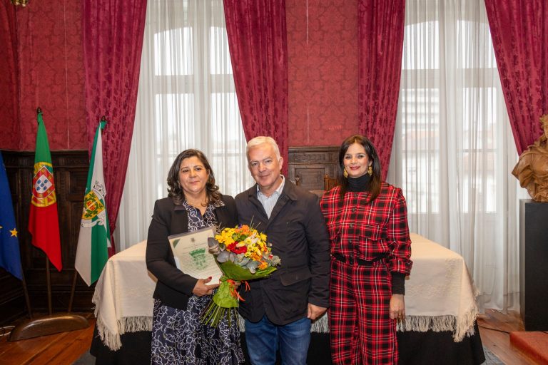 Desembargadora Hermínia Néri de Oliveira homenageada pelo município de Vila Real no Dia Internacional da Mulher